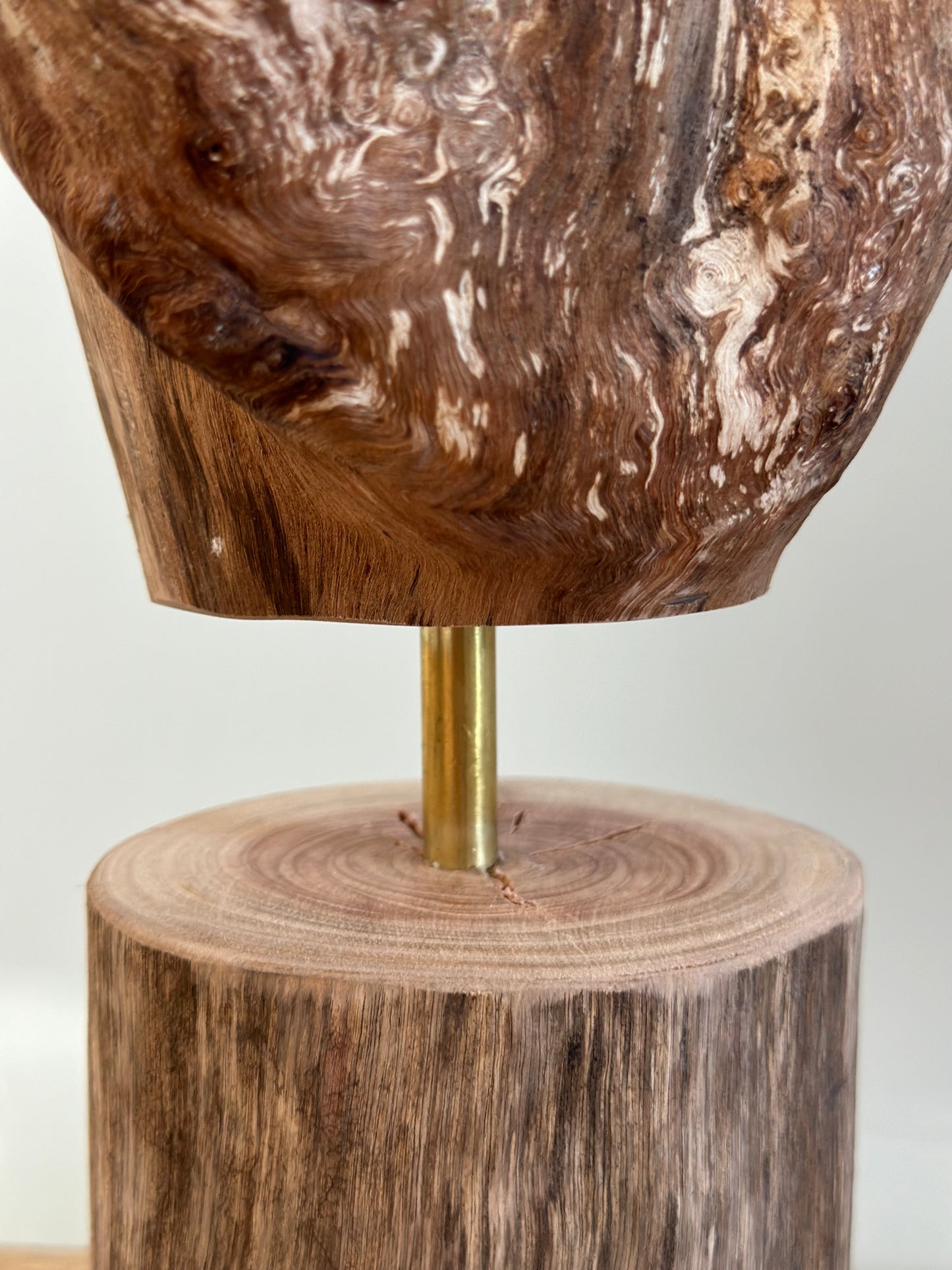 Nudo Pedestal